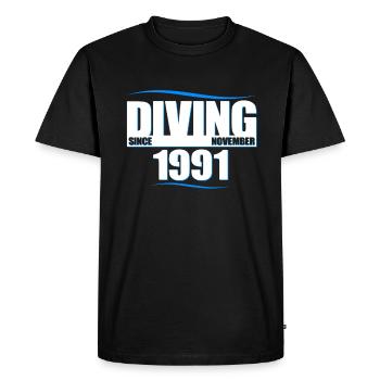 Anniversaire du plongeur - Plongée depuis novembre 1991 - T-shirt Premium bio Homme - noir - Devant - Nico (187cm)