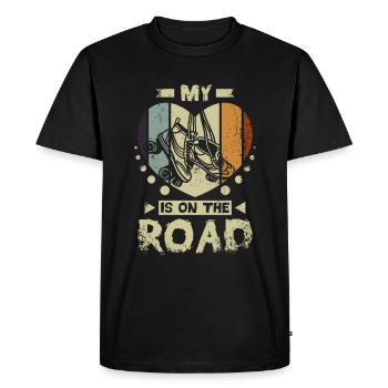 My heart is on the road - Men's Premium Organic T-Shirt - black - Front - Nico (187cm)
