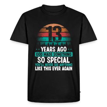 13 Anniversaire Dieu a fait quelque chose de spécial 13 ans - T-shirt Premium bio Homme - noir - Devant - Nico (187cm)