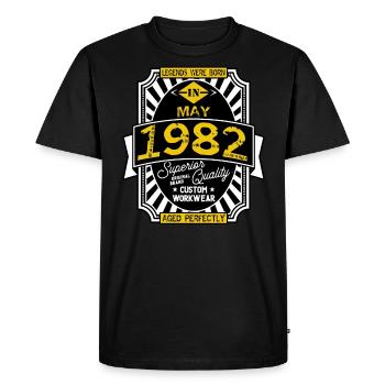 1982 MAY - T-shirt Premium bio Homme - noir - Devant - Nico (187cm)