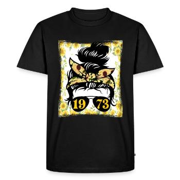 Tournesol Maman Née 1973 Anniversaire - T-shirt Premium bio Homme - noir - Devant - Nico (187cm)