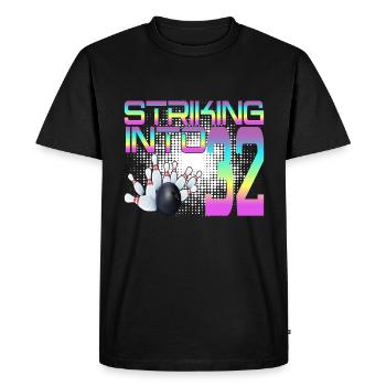 Hitting In 32 Bowling Bowlers 32nd Birthday Party - Men's Premium Organic T-Shirt - black - Front - Nico (187cm)