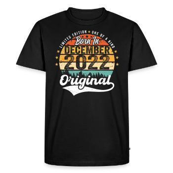 Original December 2022 Vintage Birthday 2022 - Men's Premium Organic T-Shirt - black - Front - Nico (187cm)