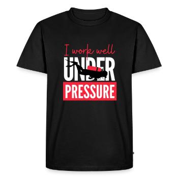 Plongée sous-marine Je travaille bien sous pression - T-shirt Premium bio Homme - noir - Devant - Nico (187cm)