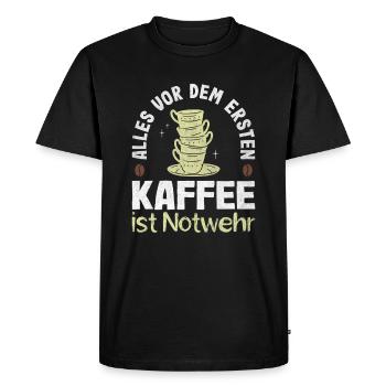 Tout ce qui précède le premier café est du café d’autodéfense - T-shirt Premium bio Homme - noir - Devant - Nico (187cm)