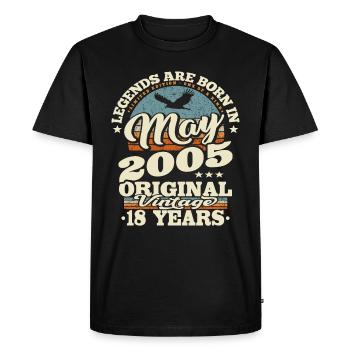 Legends are born in may 2005 - 18 years old - Men's Premium Organic T-Shirt - black - Front - Nico (187cm)