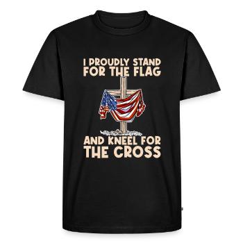 Je me tiens fièrement pour le drapeau, je m’agenouille pour la croix - T-shirt Premium bio Homme - noir - Devant - Nico (187cm)