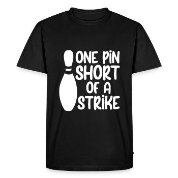 Une épingle de moins qu’une frappe 2 - T-shirt Premium bio Homme - noir - Devant - Nico (187cm)