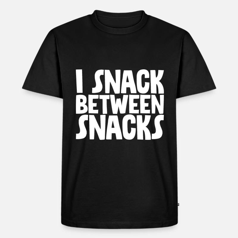 I Snack Between Snacks - Männer Premium Bio T-Shirt - Schwarz