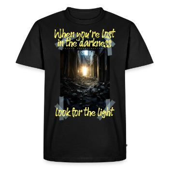 When you ́re lost... by ART8NS - Art ON Streetwear - Men's Premium Organic T-Shirt - black - Front - Nico (187cm)
