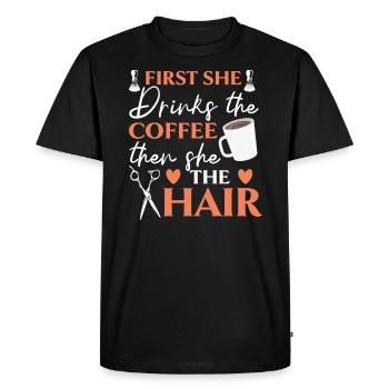 D’abord, elle boit le café, puis elle se coiffe - T-shirt Premium bio Homme - noir - Devant - Nico (187cm)
