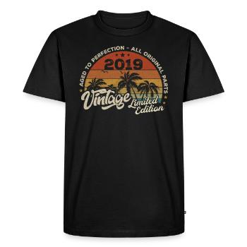 Vintage 2019 Birthday Retro 2019 - Men's Premium Organic T-Shirt - black - Front - Nico (187cm)