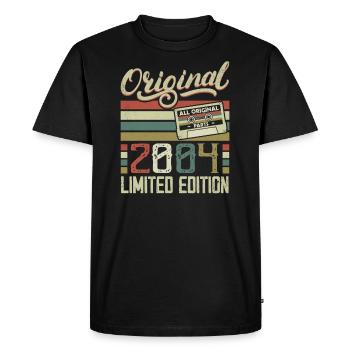 Vintage 2004 Retro Birthday Gift 2004 - Men's Premium Organic T-Shirt - black - Front - Nico (187cm)