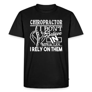 Chiropractor Chiropractor Rely On Miracles - Men's Premium Organic T-Shirt - black - Front - Nico (187cm)