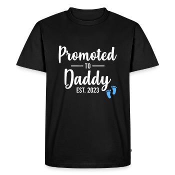 Daddy est 2023 Promoted To Daddy 2023 - Men's Premium Organic T-Shirt - black - Front - Nico (187cm)