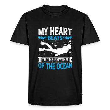 Mon cœur bat au rythme de l’océan. - T-shirt Premium bio Homme - noir - Devant - Nico (187cm)