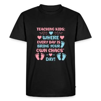 Enseigner aux enfants : où chaque jour est « apportez le vôtre » - T-shirt Premium bio Homme - noir - Devant - Nico (187cm)