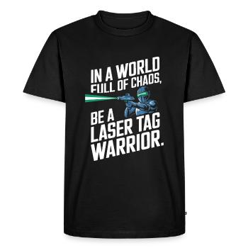 Dans un monde plein de chaos, soyez un guerrier de laser tag. - T-shirt Premium bio Homme - noir - Devant - Nico (187cm)