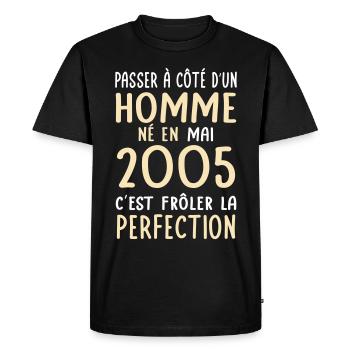 Anniversaire 20 ans - Né en Mai 2005 - T-shirt Premium bio Homme - noir - Devant - Nico (187cm)