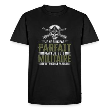 Pas parfait mais je suis militaire ... - T-shirt Premium bio Homme - noir - Devant - Nico (187cm)