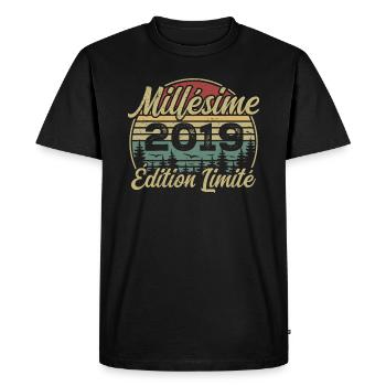 2019 Vintage - 5th Anniversary Gift - Men's Premium Organic T-Shirt - black - Front - Nico (187cm)