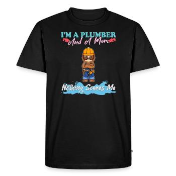 I'm A Plumber And A Mom Nothing Scares Me - Men's Premium Organic T-Shirt - black - Front - Nico (187cm)