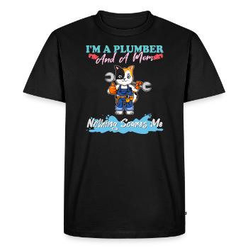 I'm A Plumber And A Mom Nothing Scares Me - Men's Premium Organic T-Shirt - black - Front - Nico (187cm)