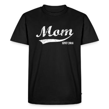 Maman depuis 2016 - mère - T-shirt Premium bio Homme - noir - Devant - Nico (187cm)