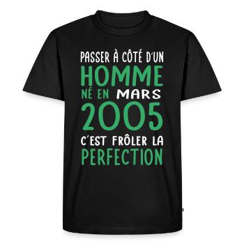 Anniversaire 20 ans - Né en Mars 2005 - T-shirt Premium bio Homme - noir - Devant - Nico (187cm)