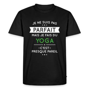 Je ne suis pas parfait mais je fais du yoga - T-shirt Premium bio Homme - noir - Devant - Nico (187cm)