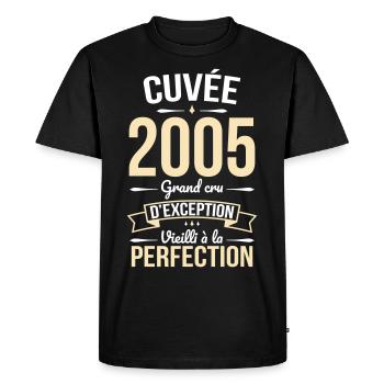 Anniversaire 20 ans - Cuvée 2005 - Cadeau Humour - T-shirt Premium bio Homme - noir - Devant - Nico (187cm)