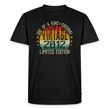 Vintage Born in 2012 Retro Birthday Gift 2012 - Men's Premium Organic T-Shirt - black - Front - Nico (187cm)