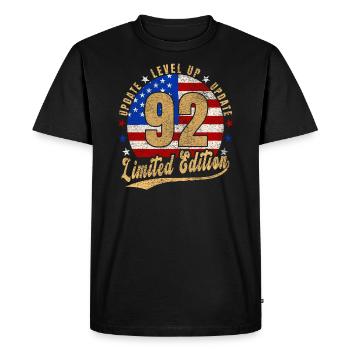 Mise à jour Level Up 92 Years Limited Edition USA - T-shirt Premium bio Homme - noir - Devant - Nico (187cm)