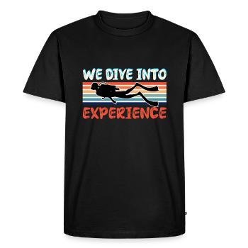 We Dive Into Experience - Men's Premium Organic T-Shirt - black - Front - Nico (187cm)