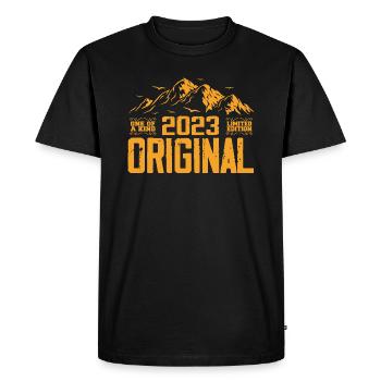 Vintage 2023 Birthday Gift - Retro 2023 - Men's Premium Organic T-Shirt - black - Front - Nico (187cm)