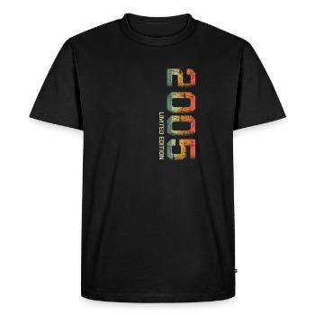 17th Birthday Gift 17 Years Limited Edition 2005 - Men's Premium Organic T-Shirt - black - Front - Nico (187cm)