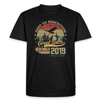 5 ans Vieilli à la Perfection né : novembre 2019 - T-shirt Premium bio Homme - noir - Devant - Nico (187cm)
