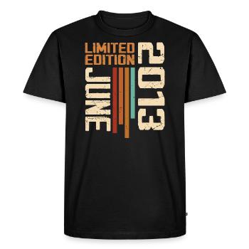Juin 2013 Cadeau anniversaire Juin 2013 Rétro 2013 - T-shirt Premium bio Homme - noir - Devant - Nico (187cm)