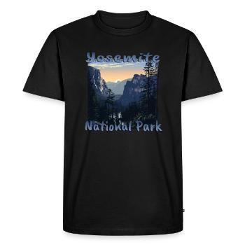Yosemite Park: Grunge & Natural Wonders - Men's Premium Organic T-Shirt - black - Front - Nico (187cm)