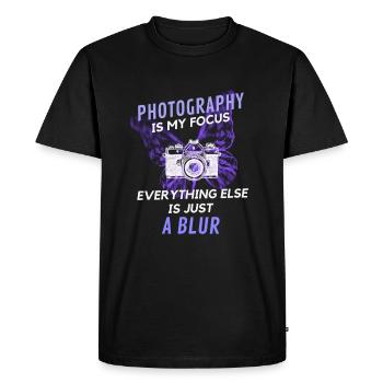La photographie est mon centre d’intérêt, tout le reste est flou - T-shirt Premium bio Homme - noir - Devant - Nico (187cm)
