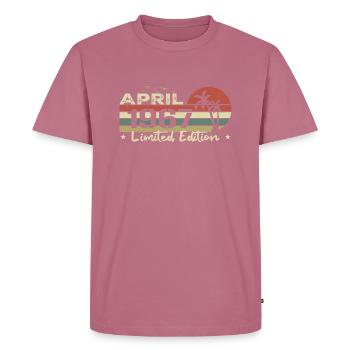 April Vintage 57th Anniversary Born 1967 Vibe - Men's Premium Organic T-Shirt - mauve - Front - Nico (187cm)