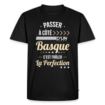 Basque - Frôler la perfection - Pays Basque - T-shirt Premium bio Homme - noir - Devant - Nico (187cm)