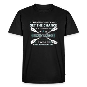 Respirez le kayak en eau vive - T-shirt Premium bio Homme - noir - Devant - Nico (187cm)