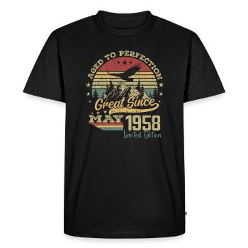 66 years old Aged to Perfection born in May 1958 - Men's Premium Organic T-Shirt - black - Front - Nico (187cm)