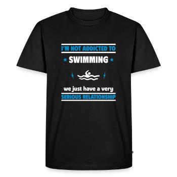 Je ne suis pas accro à la natation - T-shirt Premium bio Homme - noir - Devant - Nico (187cm)