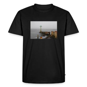 Seaton sluice - Men's Premium Organic T-Shirt - black - Front - Nico (187cm)
