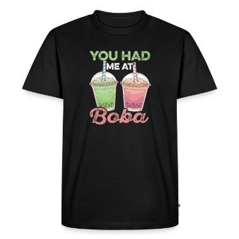 Ils m’ont fait boire au buveur de thé chai Boba - T-shirt Premium bio Homme - noir - Devant - Nico (187cm)
