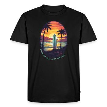 Catch the Wave - Men's Premium Organic T-Shirt - black - Front - Nico (187cm)