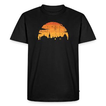 Sunset Skyline Silhouette - Men's Premium Organic T-Shirt - black - Front - Nico (187cm)