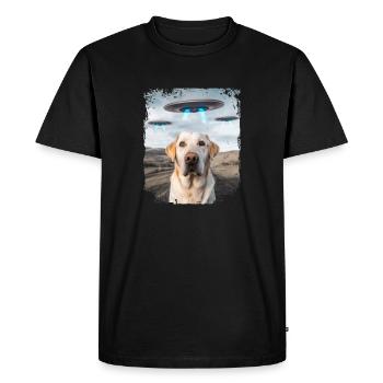 Labrador Retriever Dog Selfie with Alien UFOs. - Men's Premium Organic T-Shirt - black - Front - Nico (187cm)